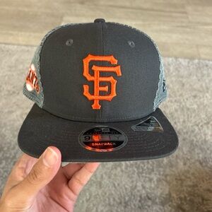 New Era Gray and Black Snapback Cap